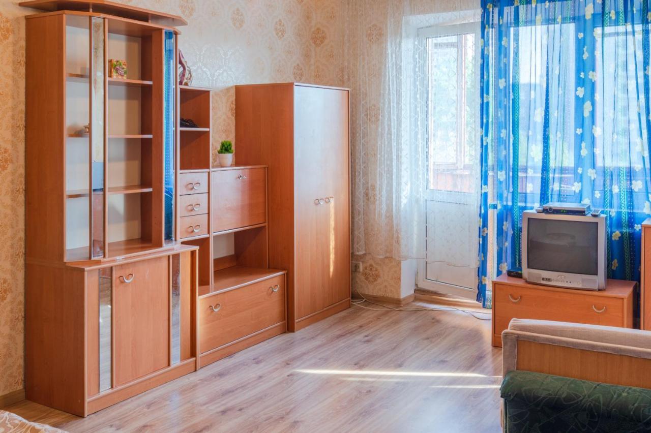 Квартира По Улице Федорова 1 キエフ エクステリア 写真